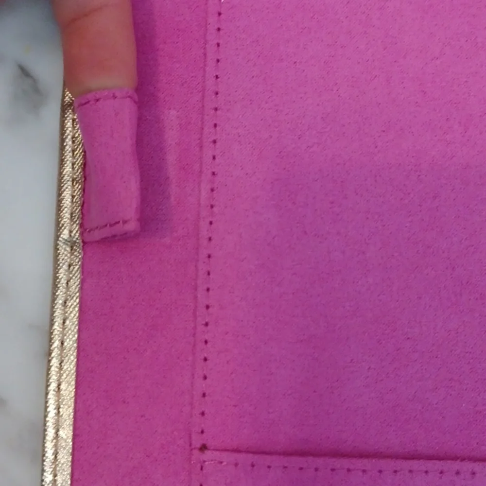 Lilly Pulitzer Gold Agenda Folio Gold exterior pink interior 8